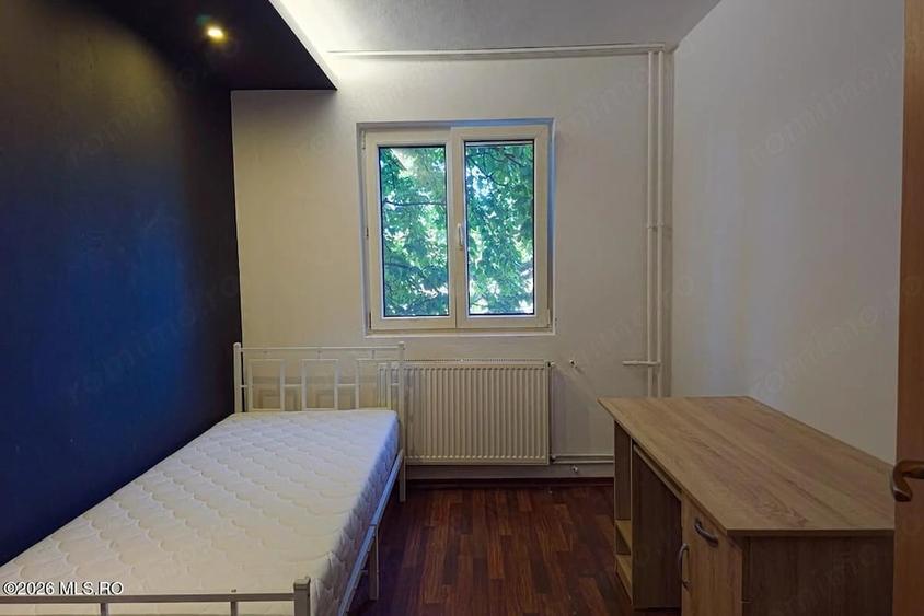 Apartament cu 4 camere semidecomandat în Mehala
