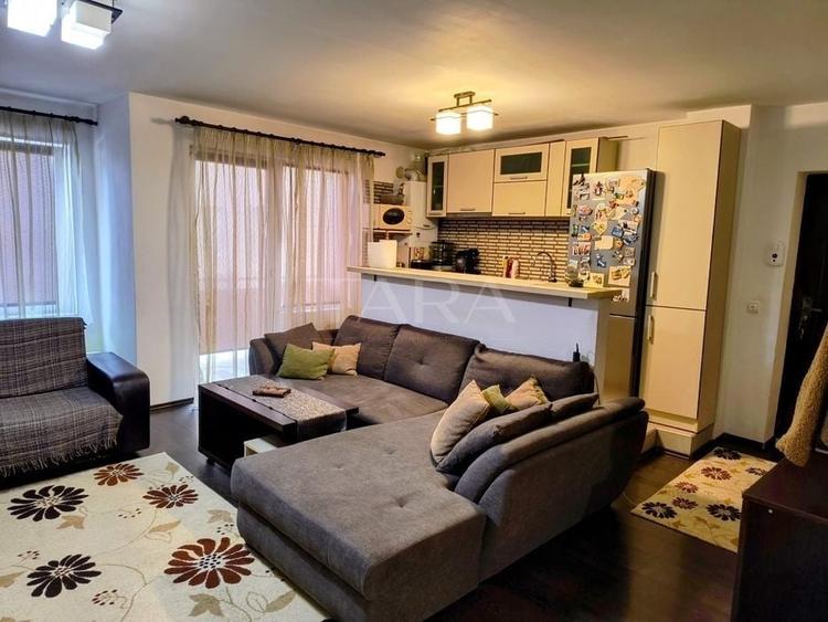 Apartament cu 3 camere semidecomandat, mobilat în Florești — fotografia 1