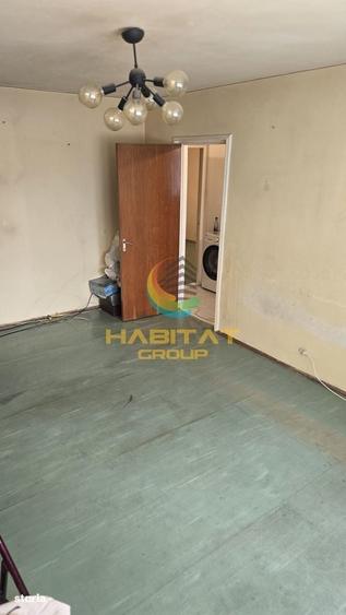Apartament cu 3 camere semidecomandat în 1 Decembrie 1918