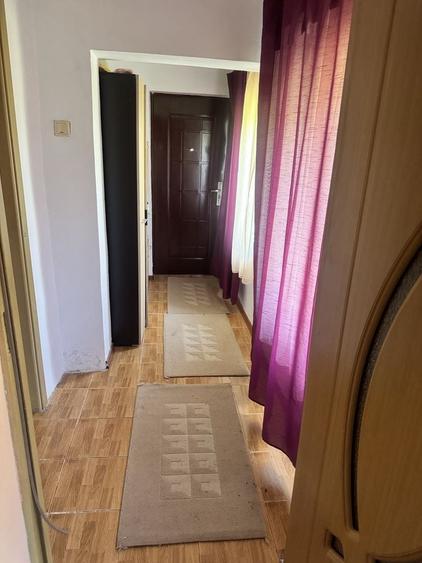 Casa de vanzare - curte 3300mp - 5