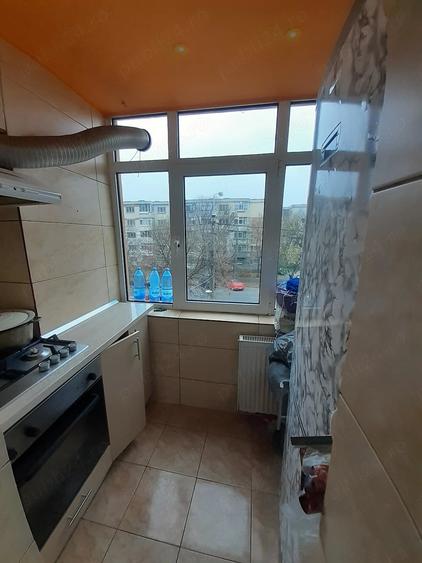 Apartament cu 3 camere decomandat în Mihai Bravu