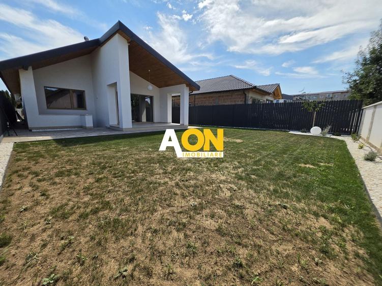 Casă individuală cu 4 camere cu Canalizare în Ampoi 3