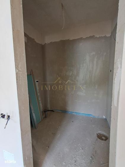 Apartament cu 4 camere în Florești