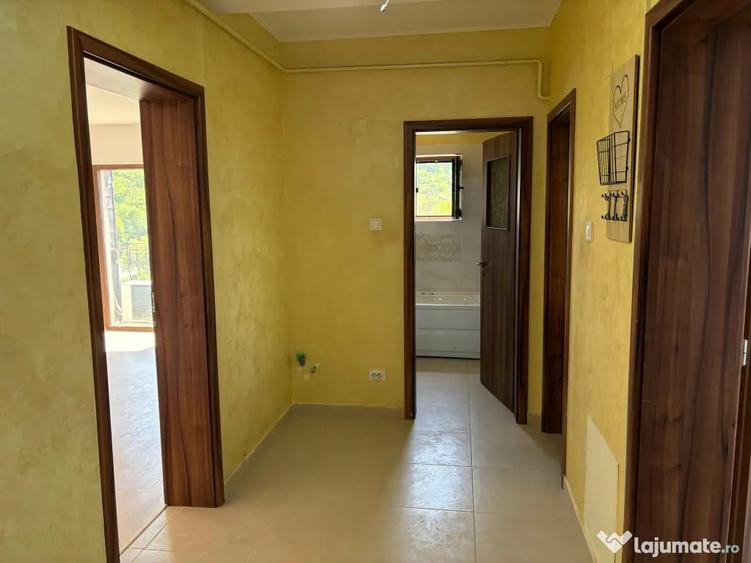Apartament cu 2 camere decomandat, mobilat în Frumoasa