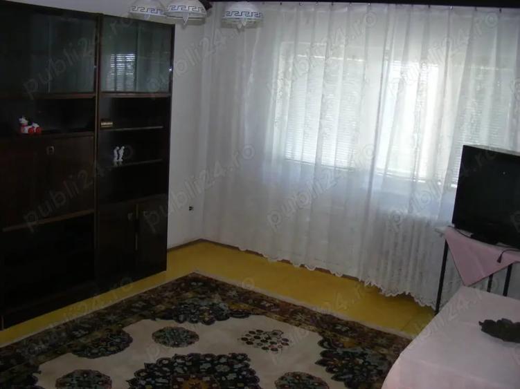 Apartament cu 4 camere decomandat în Lugoj