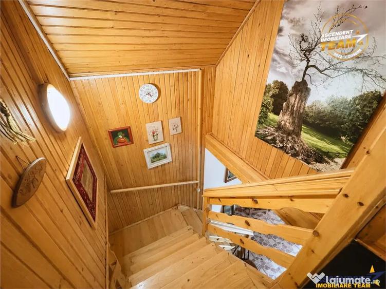 Casă cu 4 camere cu Teren 2200 Mp în Băcel