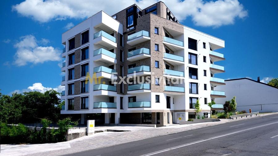 Apartament cu 3 camere decomandat, mobilat în Central