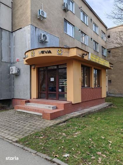 Spațiu comercial, de 70 mp, în Central