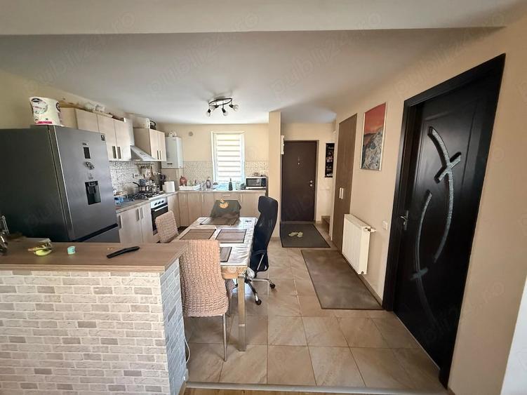 Casă cu 2 camere cu Teren 250 Mp în Vidra