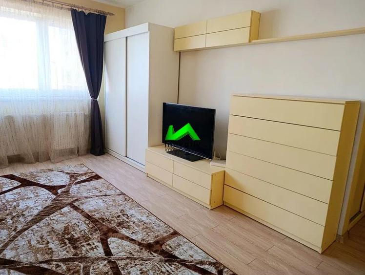 Apartament cu 2 camere semidecomandat în Turnișor