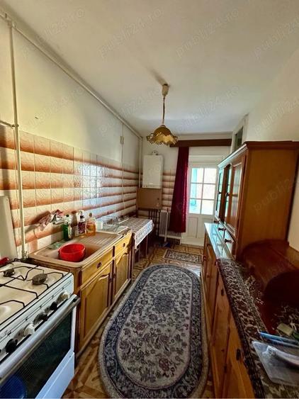 Apartament cu 3 camere decomandat în Unirii