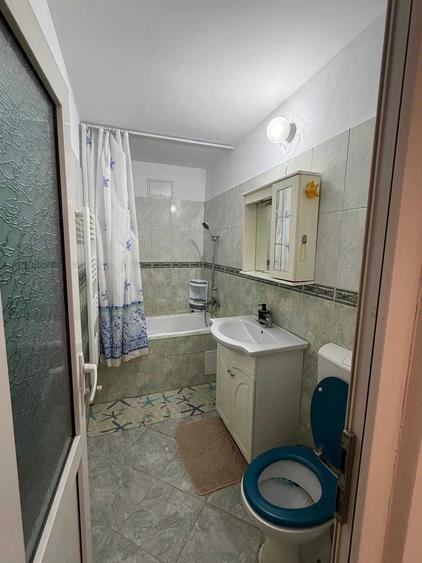 Apartament cu 3 camere decomandat în Brătianu