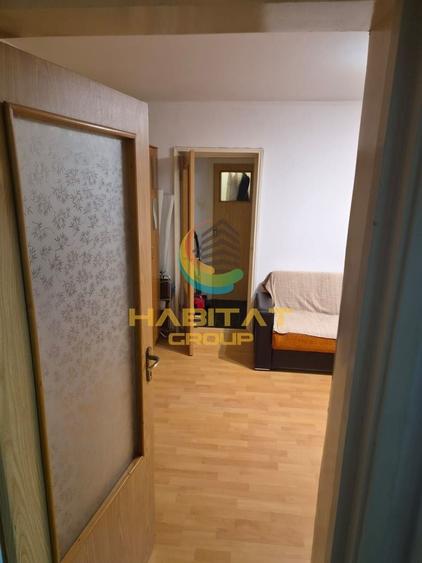 Apartament cu 2 camere semidecomandat în Olteniței