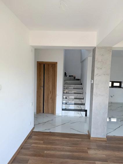 Casă cu Teren 500 Mp în Crevedia