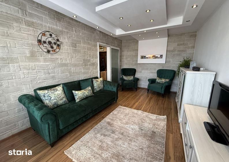 Apartament cu 3 camere decomandat în Central