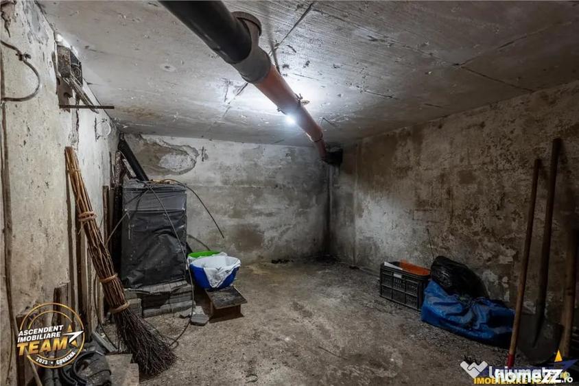 Casă cu 2 camere cu Teren 186 Mp în Simeria