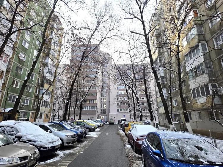 De vanzare 2 camere Lujerului - Ale Cetatuia(centrala proprie) - 12