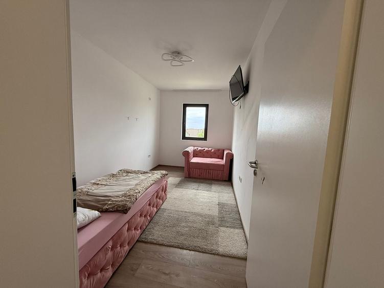 PROPRIETAR - COMISION 0 % Apartament cu 3 camere complet mobilat - 12
