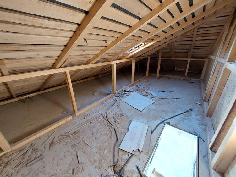 Garsoniera + Mansarda - La Cheie - Stb - Cart. Independentei - Mutare acum - 11