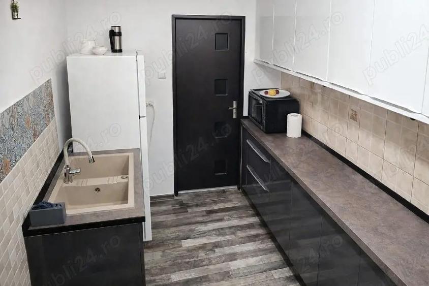 Apartament 3 camere zona foarte buna Scriitorilor doua apartamente pe palier bloc 4 etaje - 1