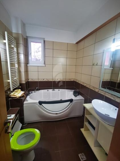 Apartament 3 camere în zona PIATA 14 IULIE - 7