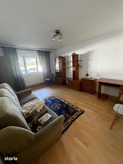 Apartament cu 2 camere decomandat în Calea București