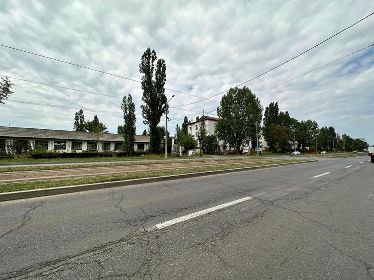 Teren/ platforma, 700mp, front 70m Calea Chisinaului - 7