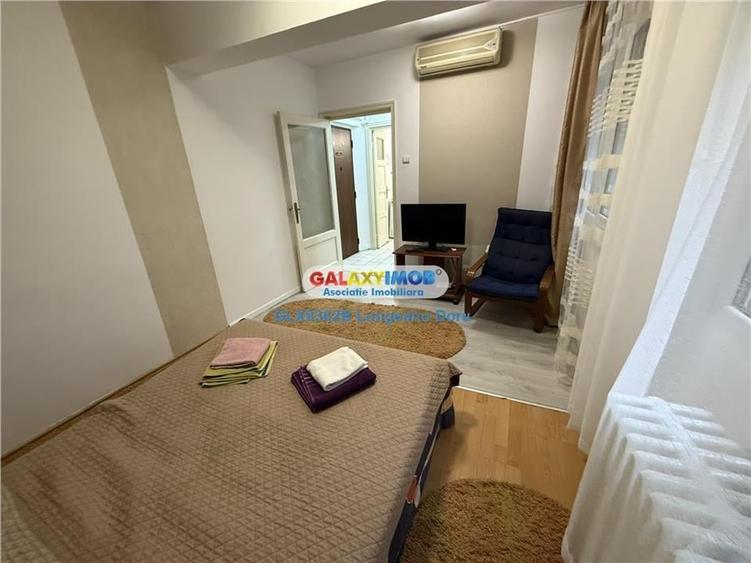 Garsoniera, Universitate, Calea Victoriei - 3