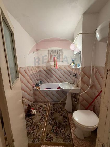 Apartament cu 3 camere de vanzare in zona Central - 2