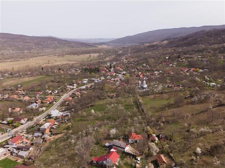 FILM! Casa  pe domeniu de 3.117 mp, Viperesti  Buzau - 10