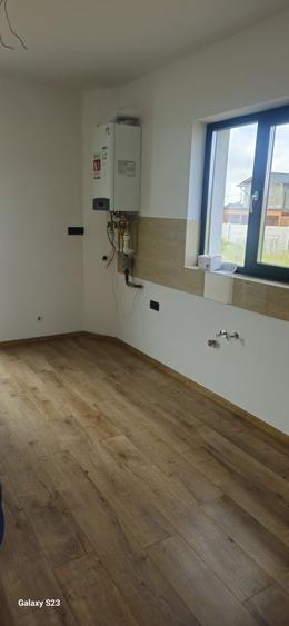 Vand casa parter + etaj - 2