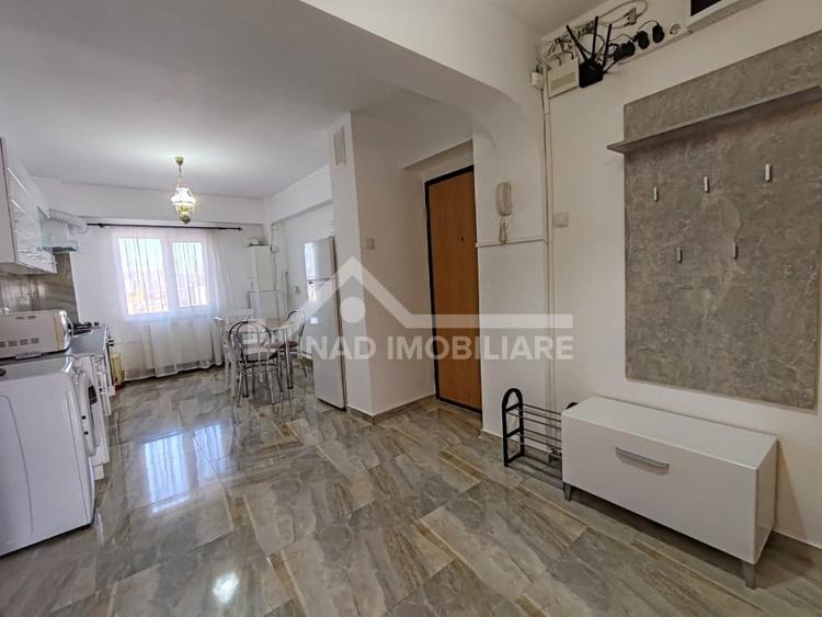 Apartament cu 3 camere, 80 mp, 2 bai, zona Centrala (Piata Cipariu) - 4