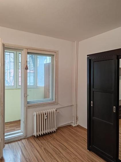 Garsoniera cu balcon 36 mp/ Rahova/ Sebastian - 2