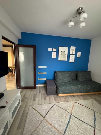 Apartament cu 2 camere decomandat în Bârzești