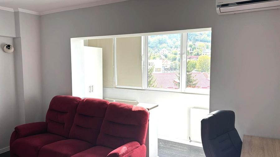 Apartament 3 camere 70mp Central finisat, mobilat si utilat modern  129.000eur - 8