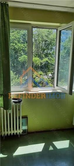Apartament de vanzare cu 3 camere, zona Ozana - 4