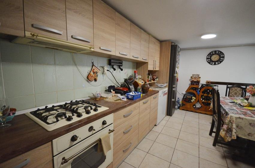 Casa din caramida, Parter + Pod - Dobroesti - 11