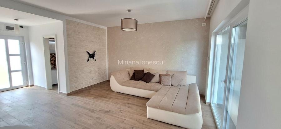 Casă cu 3 camere în Dumbrăvița Casă cu 3 camere în Dumbrăvița