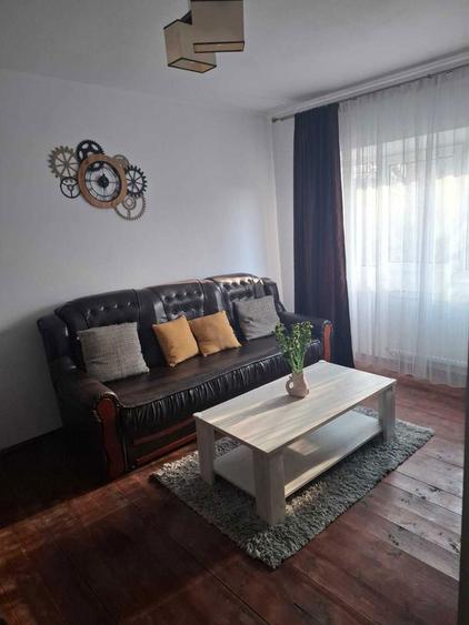 Inchiriez apartament 2 camere in Nicolina - 2