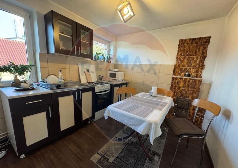 Casa / Vila cu 7 camere de vanzare in zona Central - 1