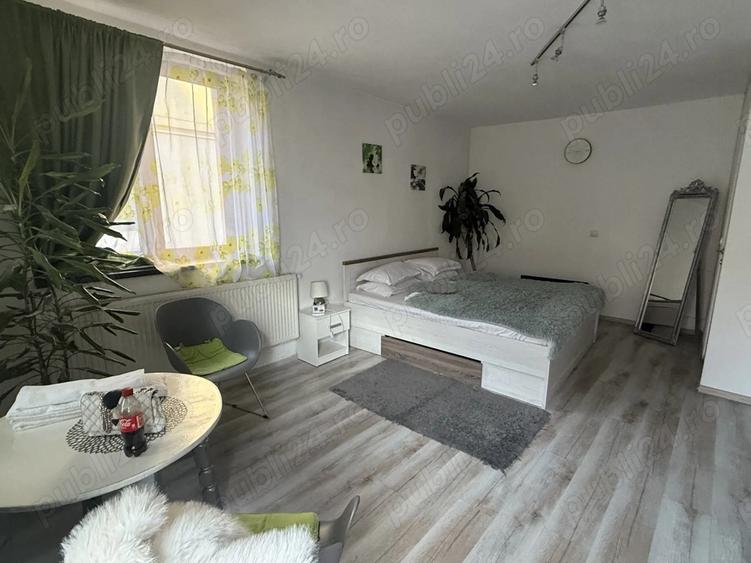 Inchiriez camera - 4