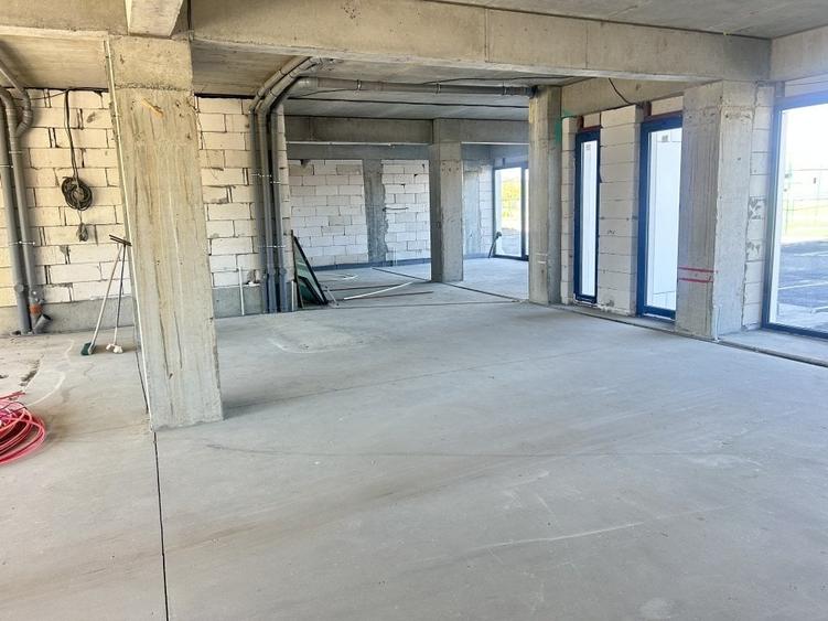 Spațiu comercial nou - 7