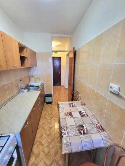 Titan, sector 3, str. Buhusi, curata, contract, ocazie! - 1