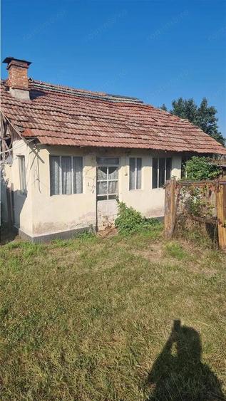 Casa cu 1180mp teren in comuna Bunesti - 5