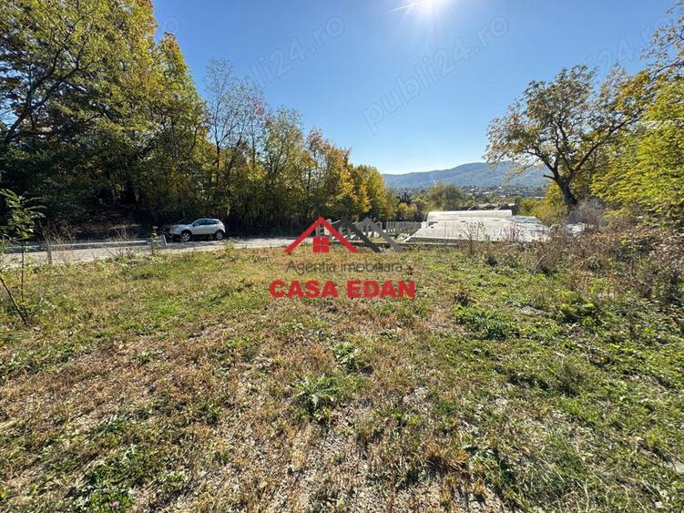 Teren in Cornu,Ph,500m--26.500e - 2