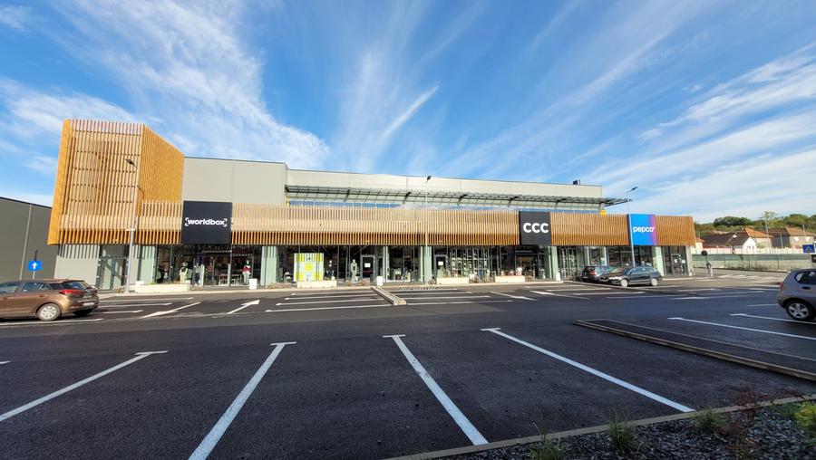 Spatiu comercial de inchiriat Zacaria Retail Center Cisnadie - 2