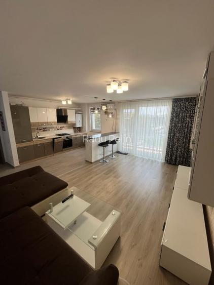 Inchiriere apartament 2 camere, vis-a-vis de Mall Coresi Inchiriere apartament 2 camere, vis-a-vis de Mall Coresi
