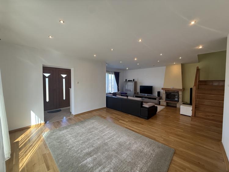 Casă individuală de vânzare – 160 mp utili | Zona Micesti | 410 mp teren. - 9