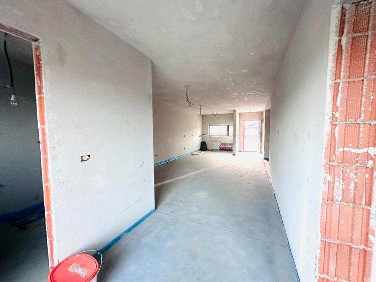 Duplex pe parter 4 camere si 2 bai - Mosnita Noua in zona foarte buna - 3