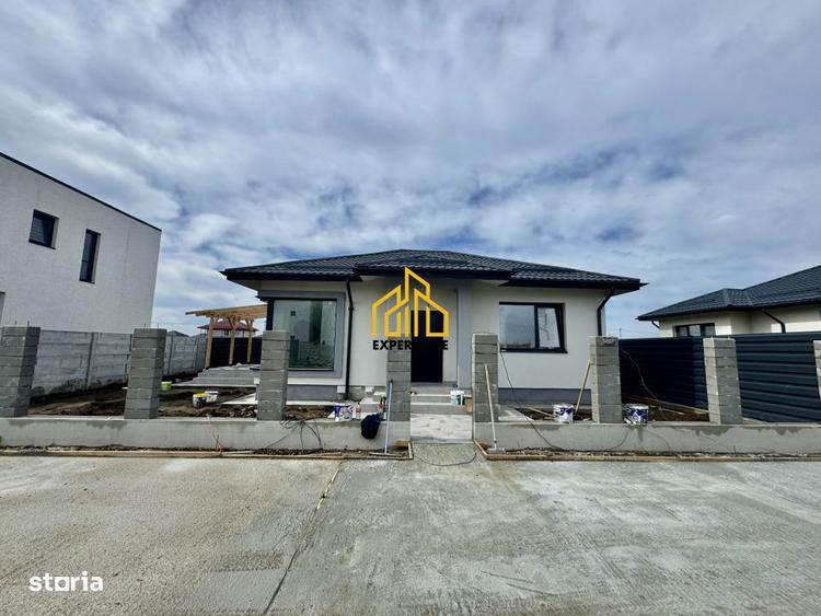 CASA CLINCENI INDIVIDUALA/ MODERNA/ - 1